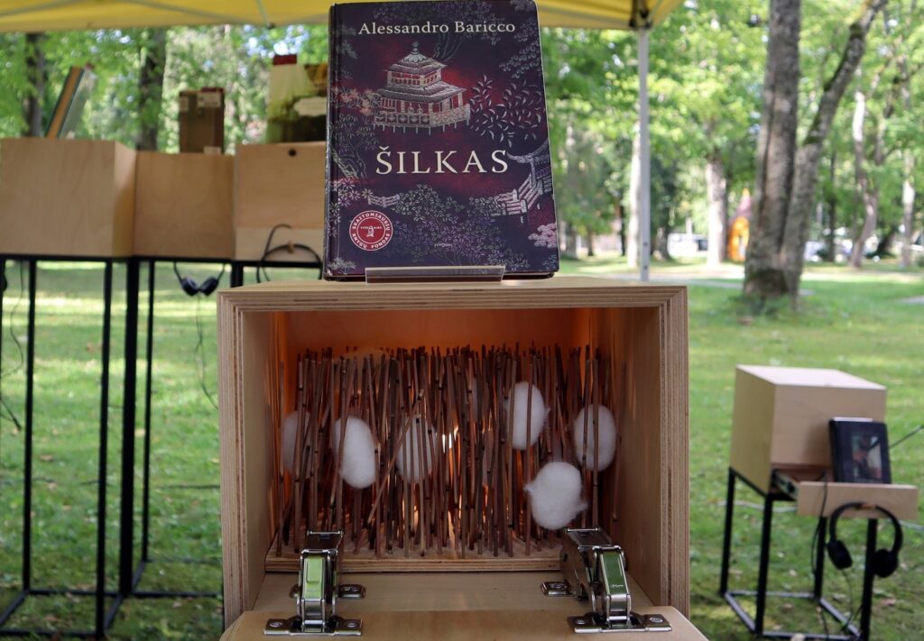 Ekspozicija „Literatūrinis pojūčių salonas“