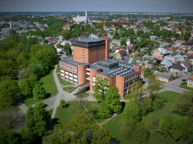 Ąžuolyno bibliotekos pastatas